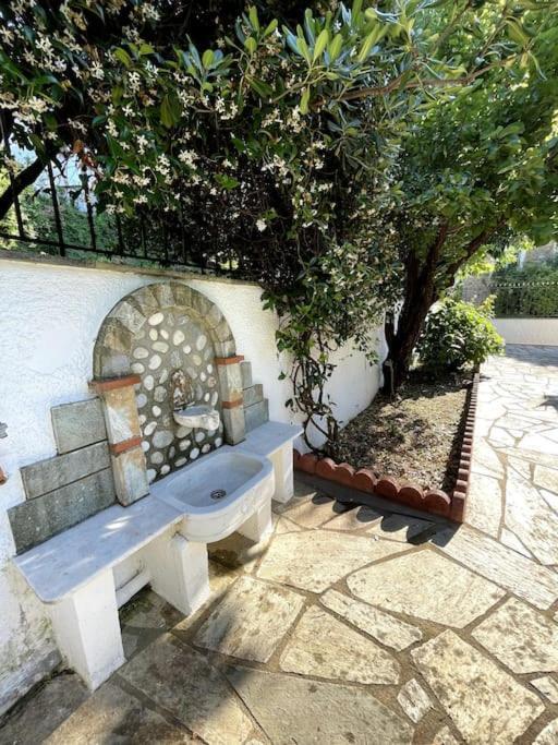 αγάπη * Anilio Pelion